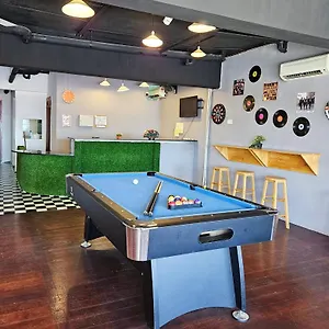  Hostel The 60